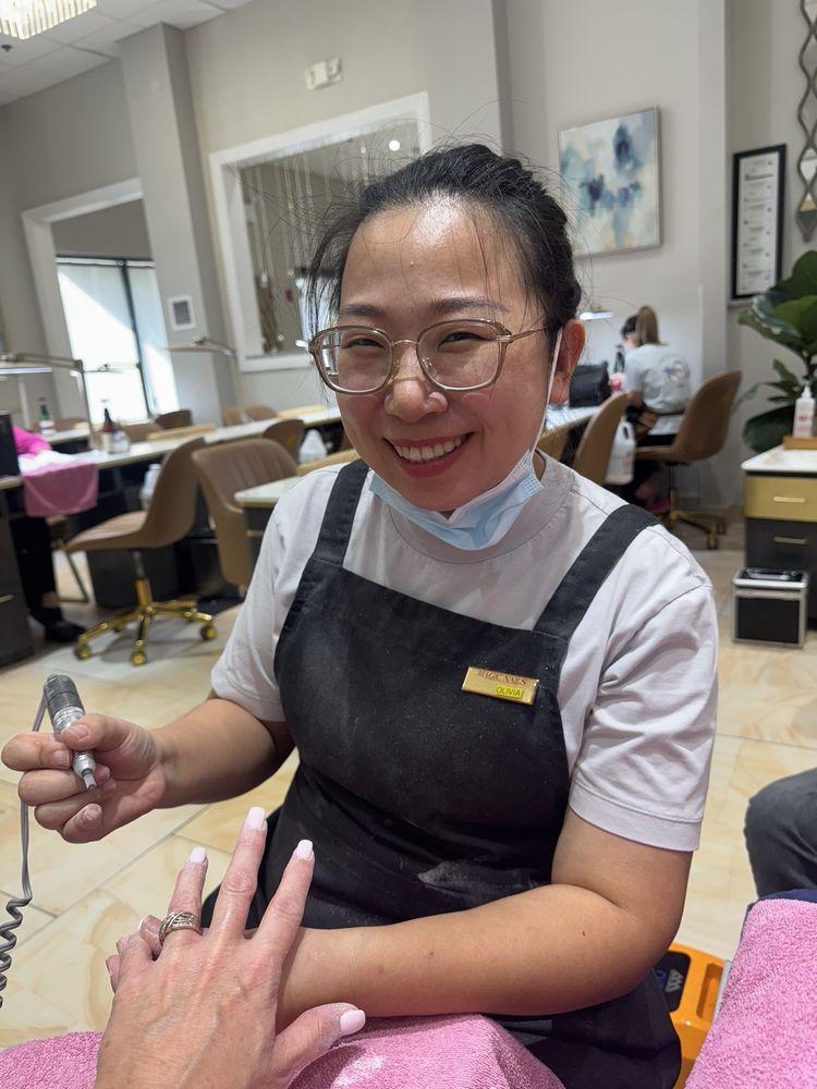Olivia, nail artist at Magic Nails Willowbrook